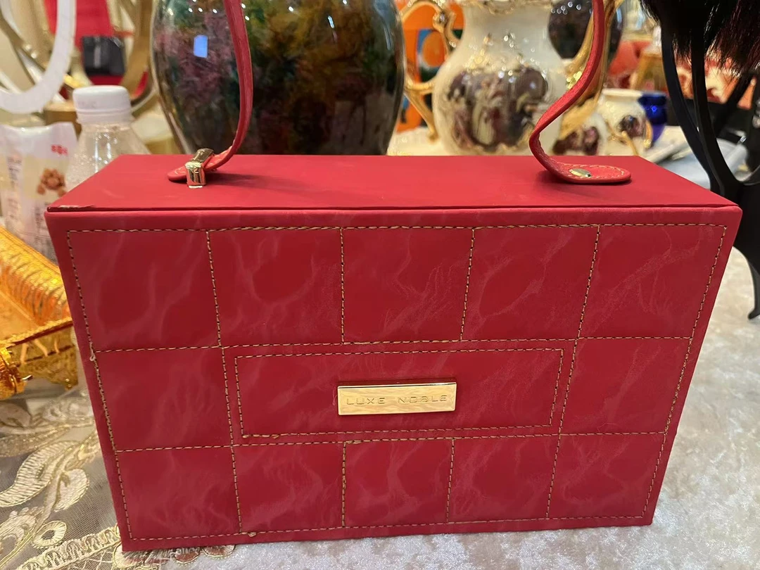 首饰盒/箱 礼品盒/直播展示饰品盒伴手礼盒（非卖品仅展示）