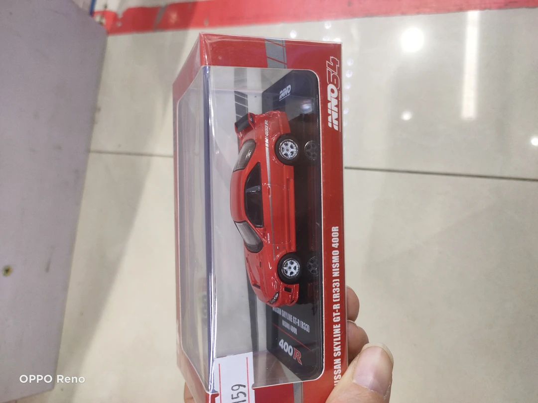 INNOR33红色仿真车模型