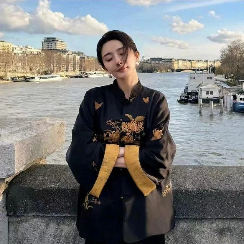 大幂幂同款】新中式刺绣改良唐装女士外套拼接袖高贵气质重工上衣