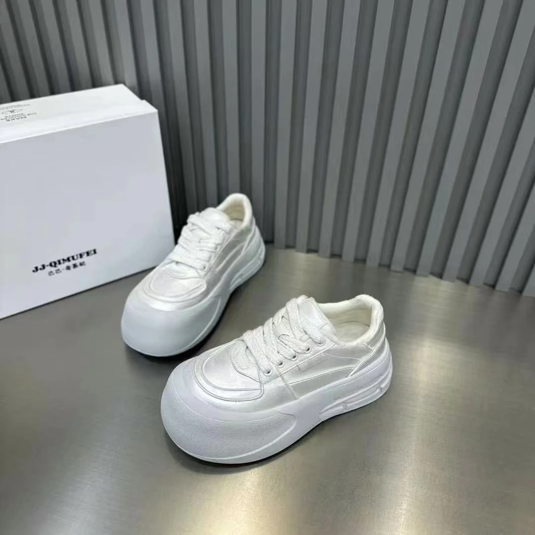 2024四季新款洋气厚底增高丑萌系带百搭高颜值网红舒适休闲小白鞋