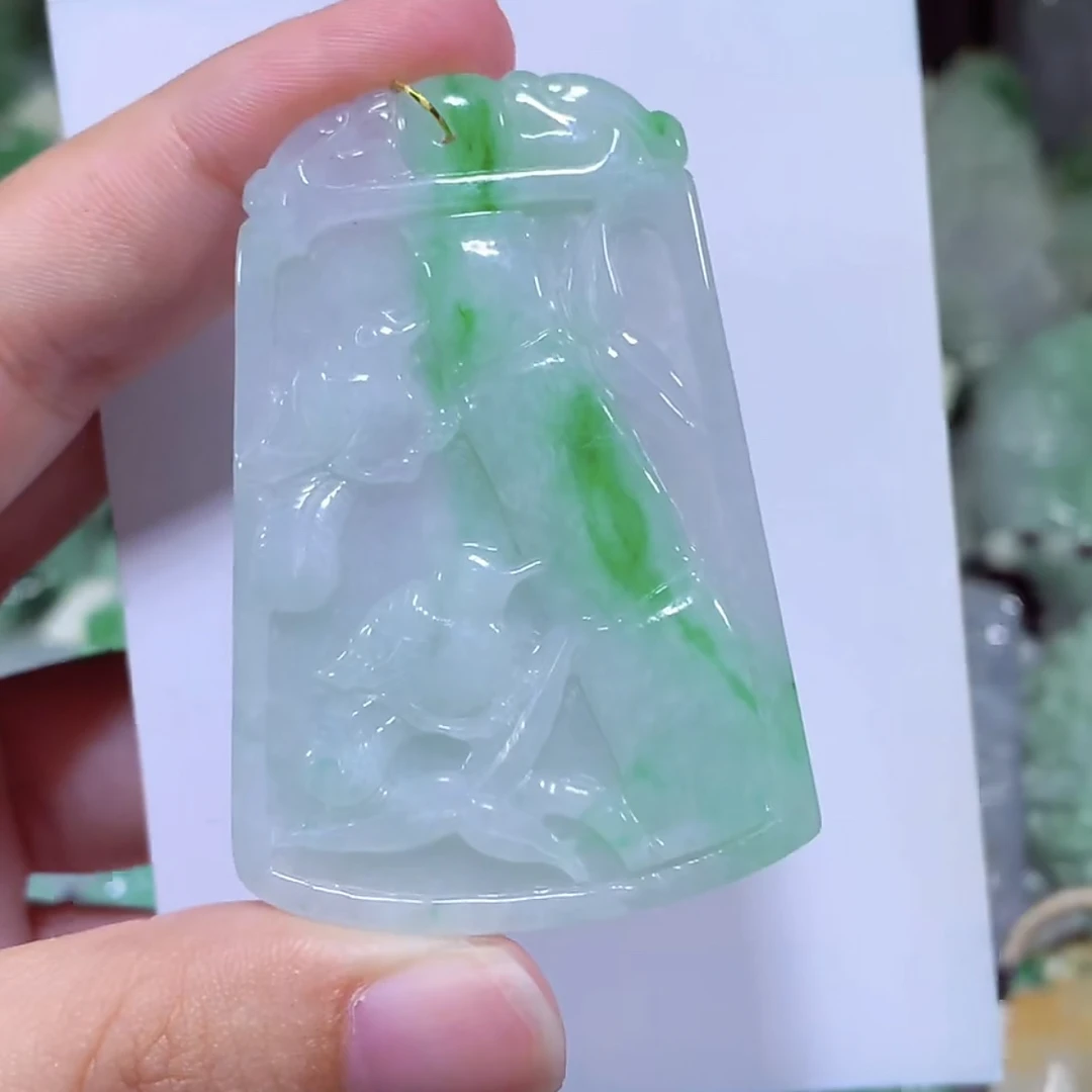 天然缅甸A货翡翠飘阳绿竹节吊坠
