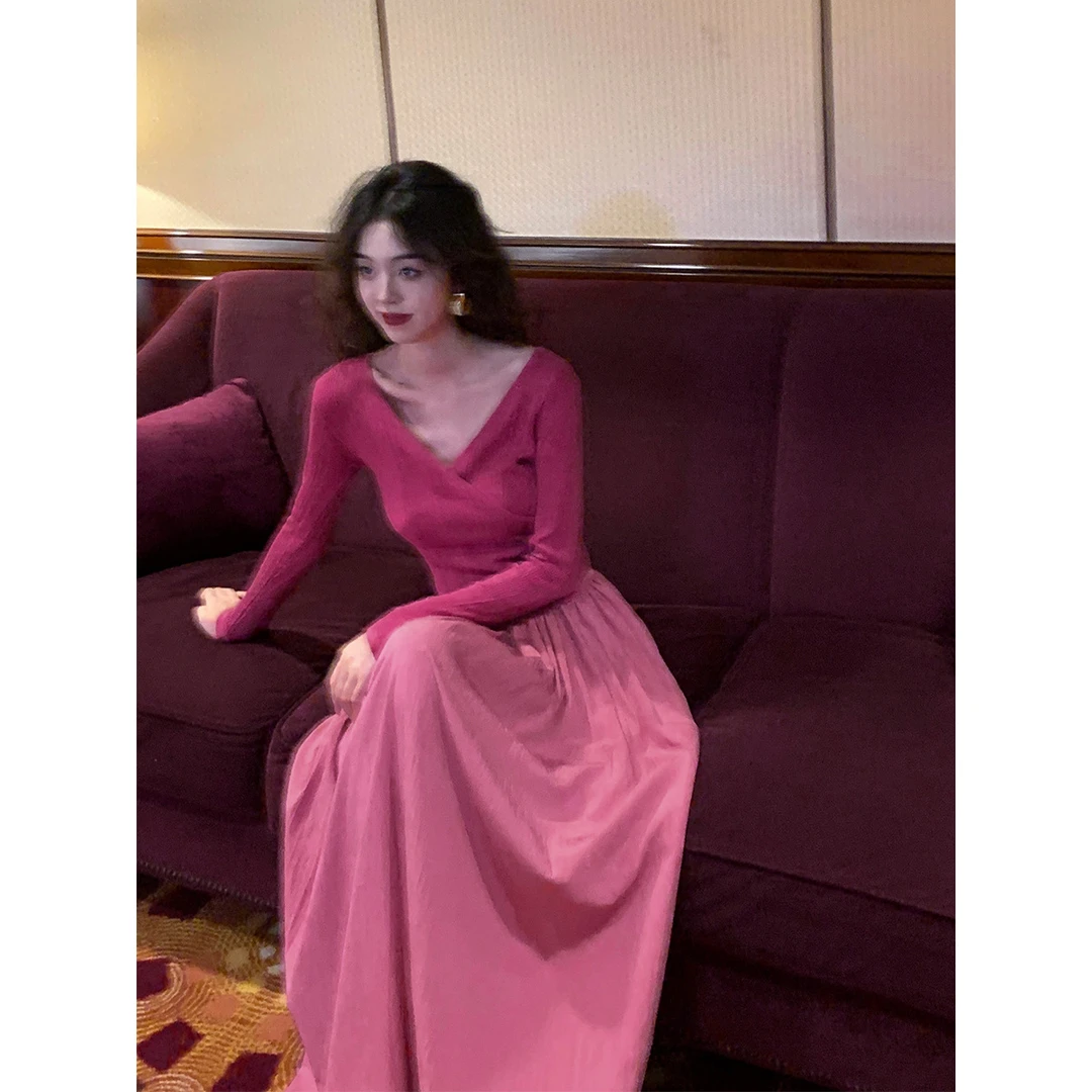 秋季复古秋冬V领针织小众气质上衣女chic显瘦T恤纯色打底套装女