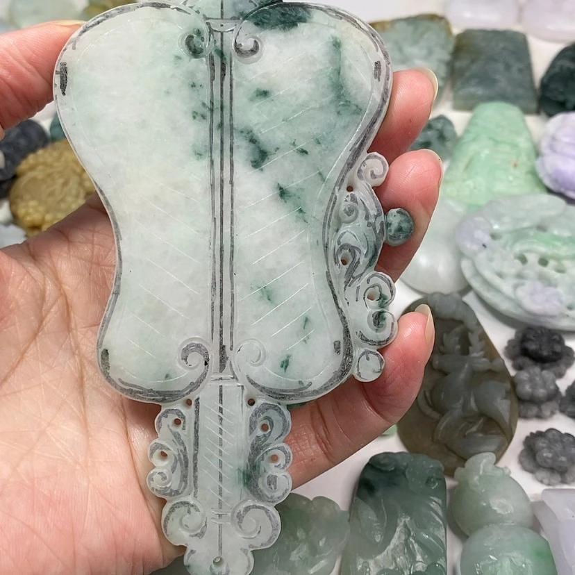 【闪购商品】定制翡翠未镶嵌幸*里