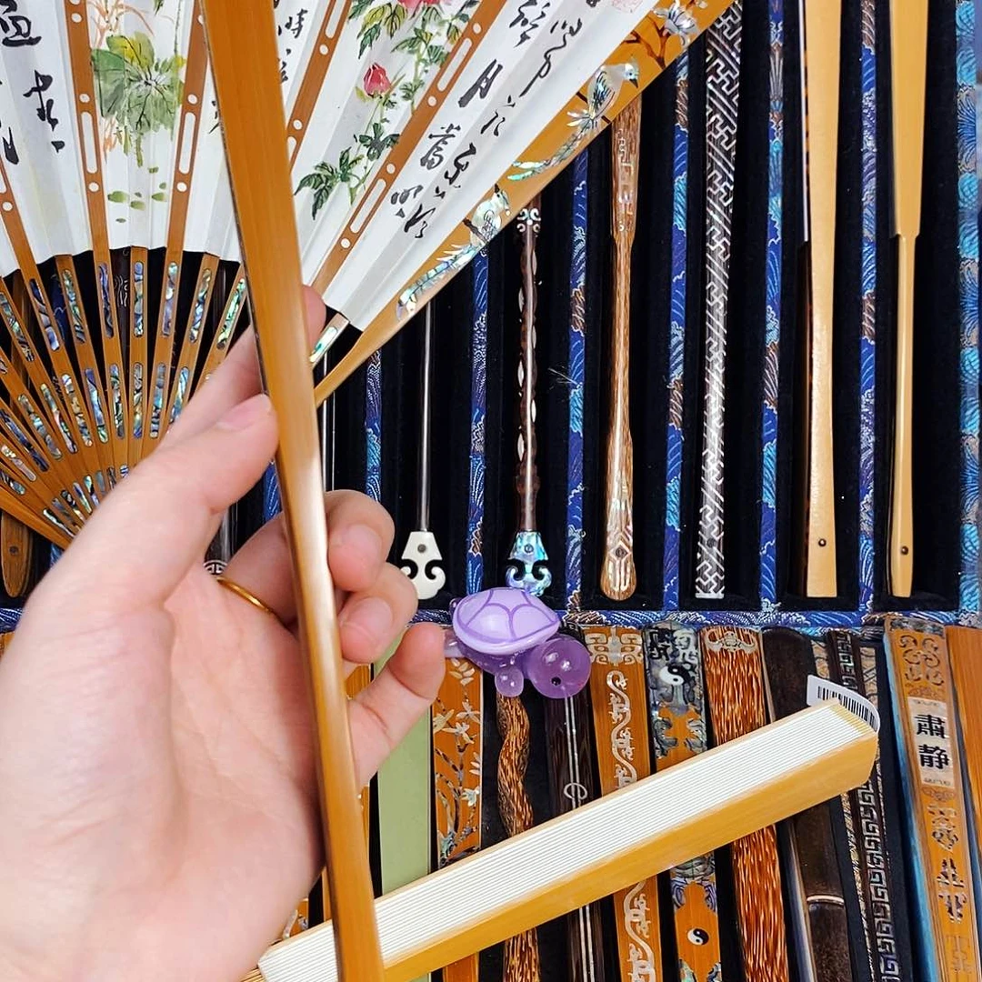 扇子C****I扇子是真的大了不少