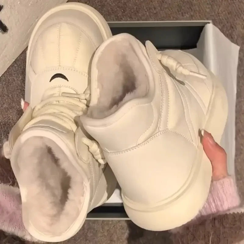 白色大头卡皮巴拉雪地靴女2024冬季皮毛一体防水加绒保暖厚底棉鞋