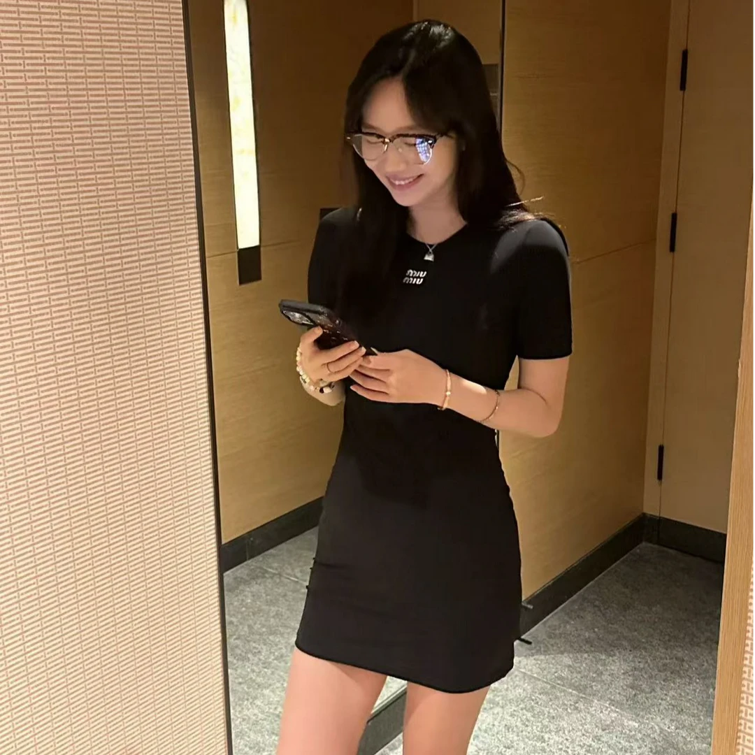 全新未使用 MIU MIU/缪缪 FW24女士黑色弹力迷你连衣裙