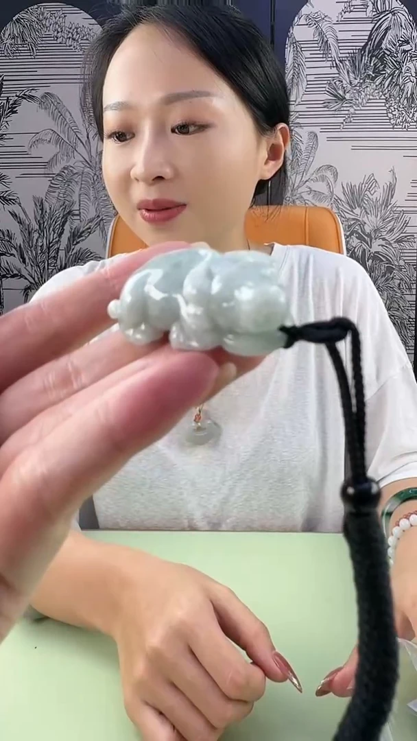 【闪购商品】翡翠颈饰未镶嵌挂件多样性发货一件