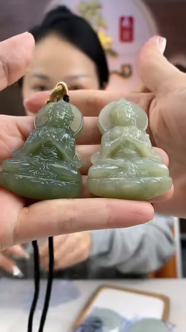 【闪购商品】和田玉颈饰未镶嵌立体观音/深浅发一件