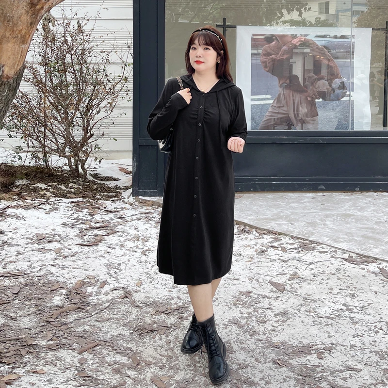 采多宝大码女装宽松褶皱连帽连衣裙CDQ0705N