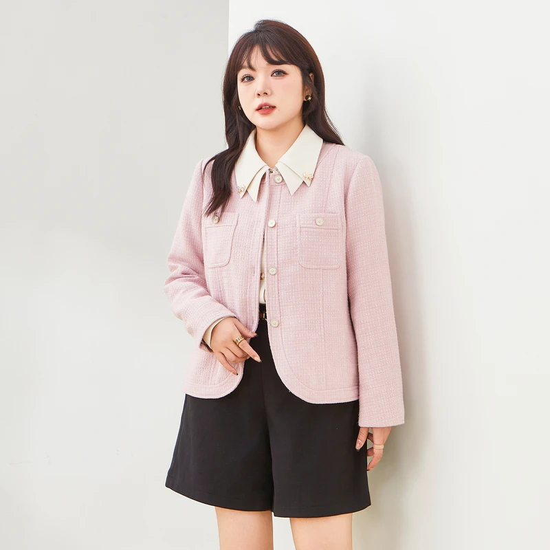 采多宝大码女装弧形下摆圆领小香风外套 DDW2071