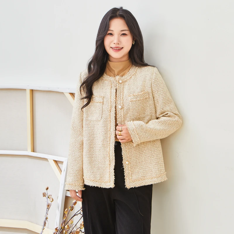 采多宝大码女装圆领须边小香风外套 DDW2066