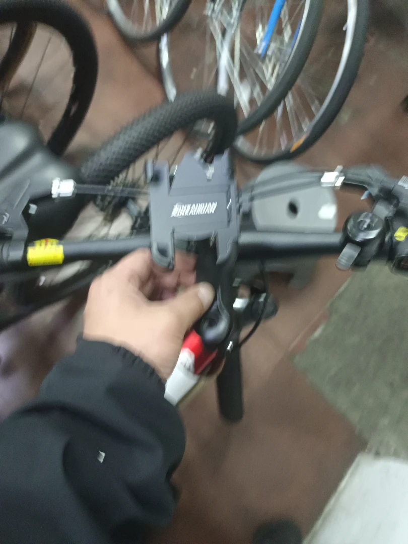 多功能360旋转手机支架