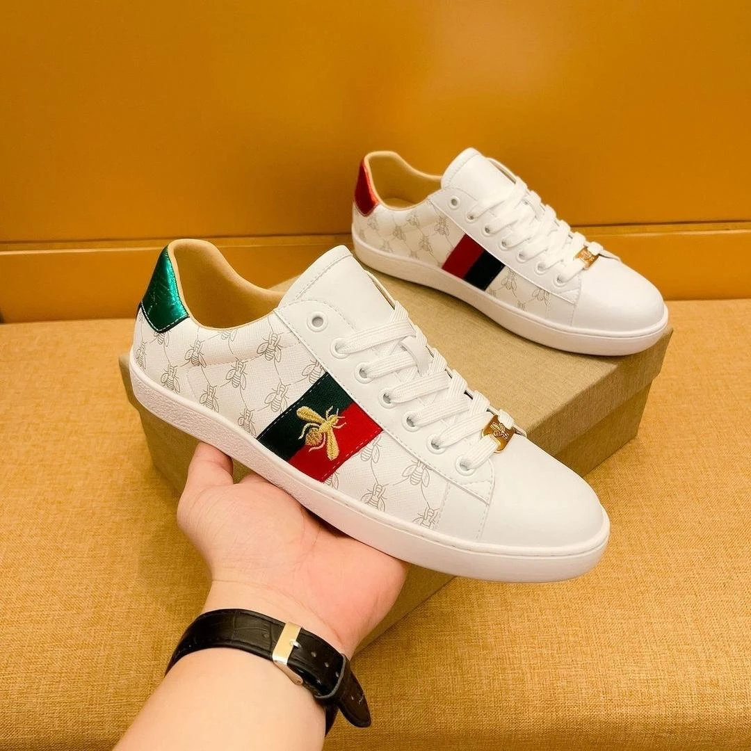 夏季爆款男鞋时尚透气酷奇小蜜蜂小白鞋高档欧货潮流男士休闲板鞋