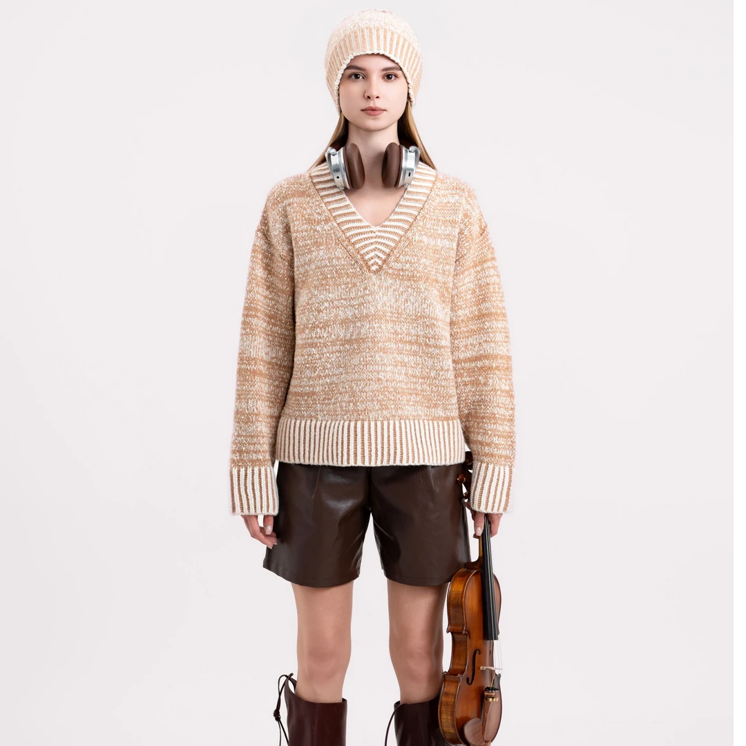 WGMX/玩个毛线24秋冬设计师品牌宽松大V领针织套头衫