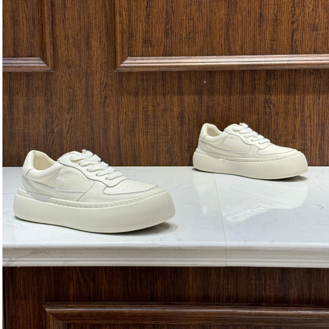 2024秋季新款百搭厚底增高软底舒适潮流轻奢休闲男鞋（偏大一码）