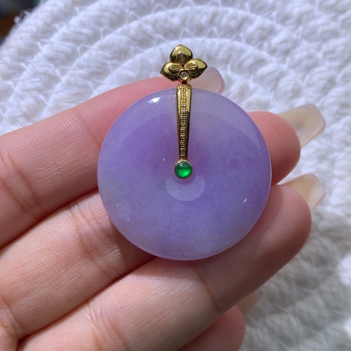 翡翠颈饰18K金镶嵌冰红紫平安扣