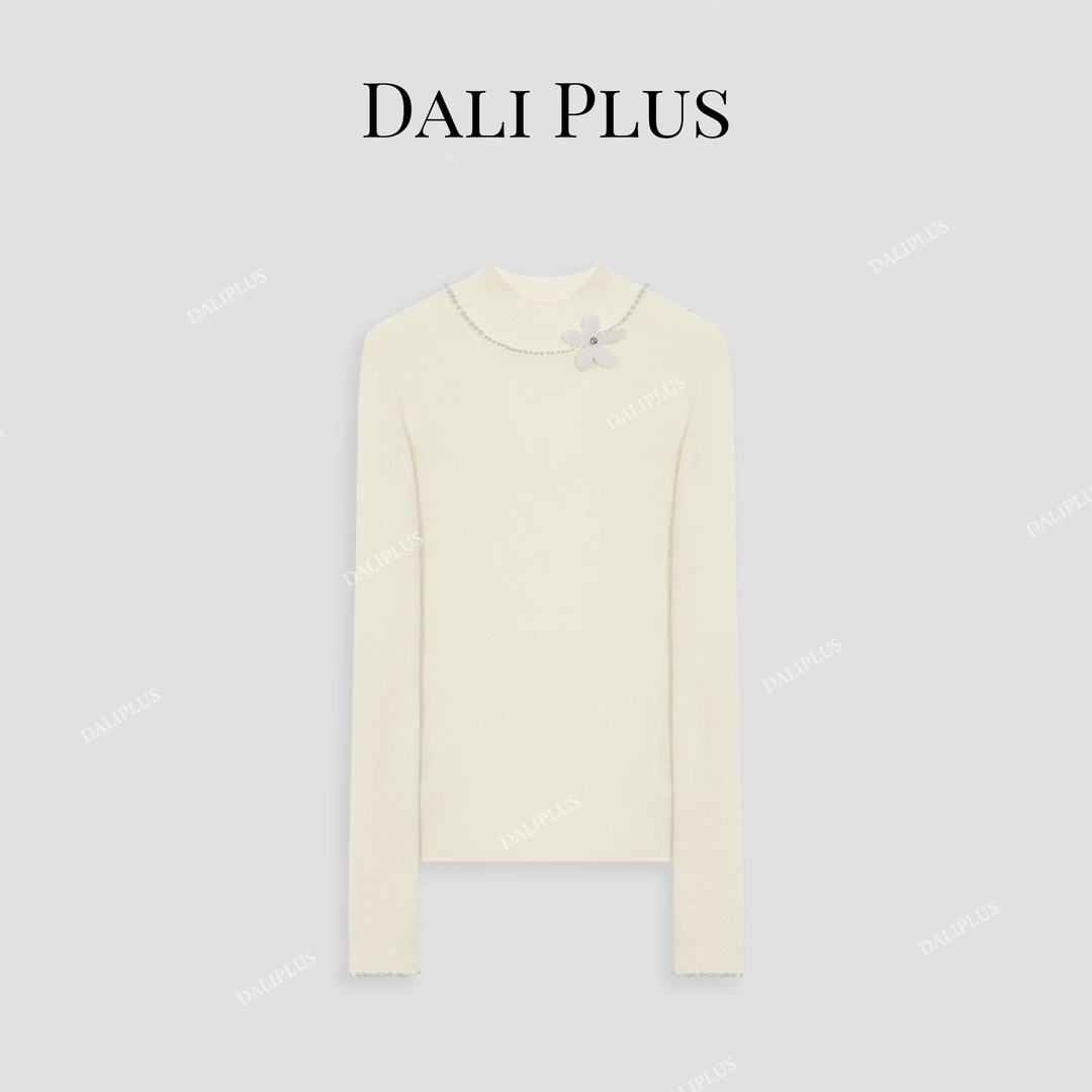 DALI PLUS浪漫温婉气质立体手工钉珠花巨软糯针织上衣-D4CH0293