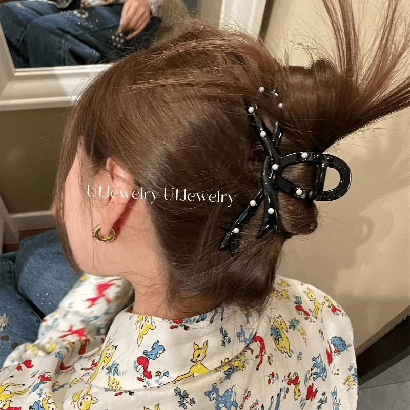 黑白波点飘带蝴蝶结抓夹高级感百搭鲨鱼夹盘发夹子发爪优雅发饰品