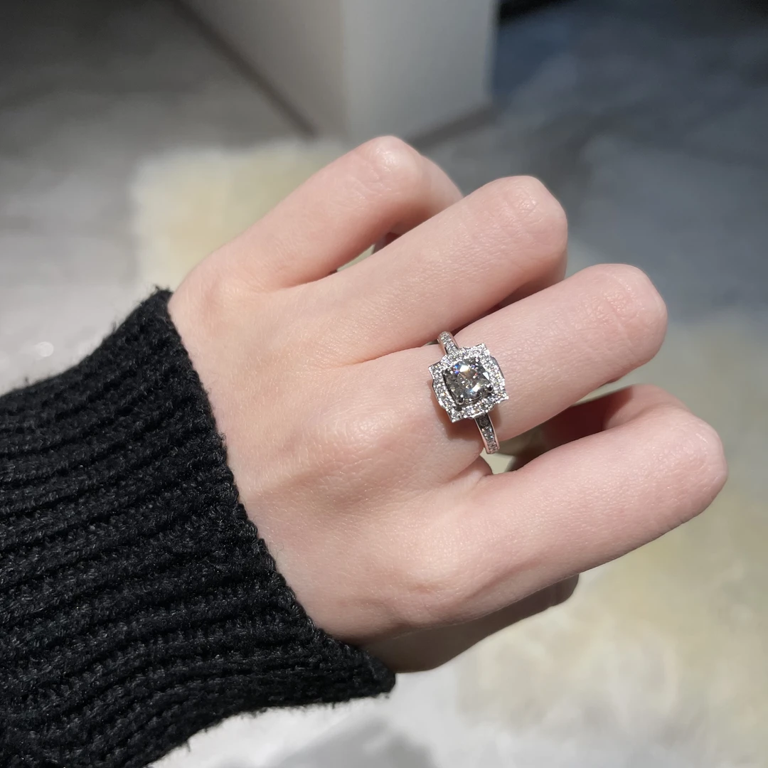 【满钻戒臂主石55分】铂金950镶嵌天然钻石戒指婚戒奢华方包珠宝