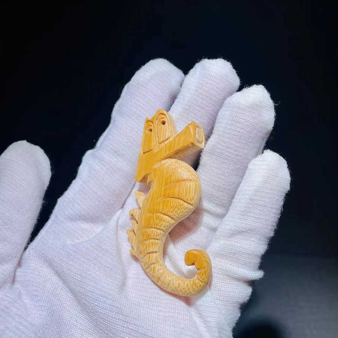 可爱创意有趣的竹子雕刻海马 把玩 包包手机钥匙车内挂饰 小礼物