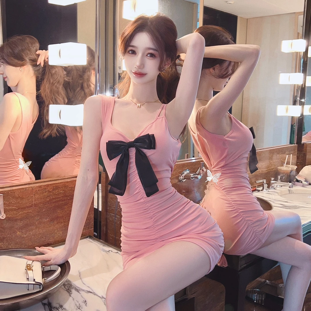 小众设计V领气质棉质吊带连衣裙女夏装性感蝴蝶结收腰皱褶包臀裙