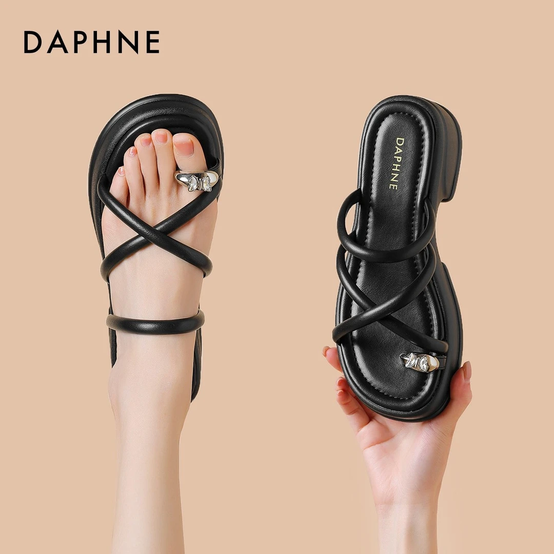 达芙妮时尚百搭夏季简约优雅仙女风软底外穿粗跟套脚圆头休闲凉鞋