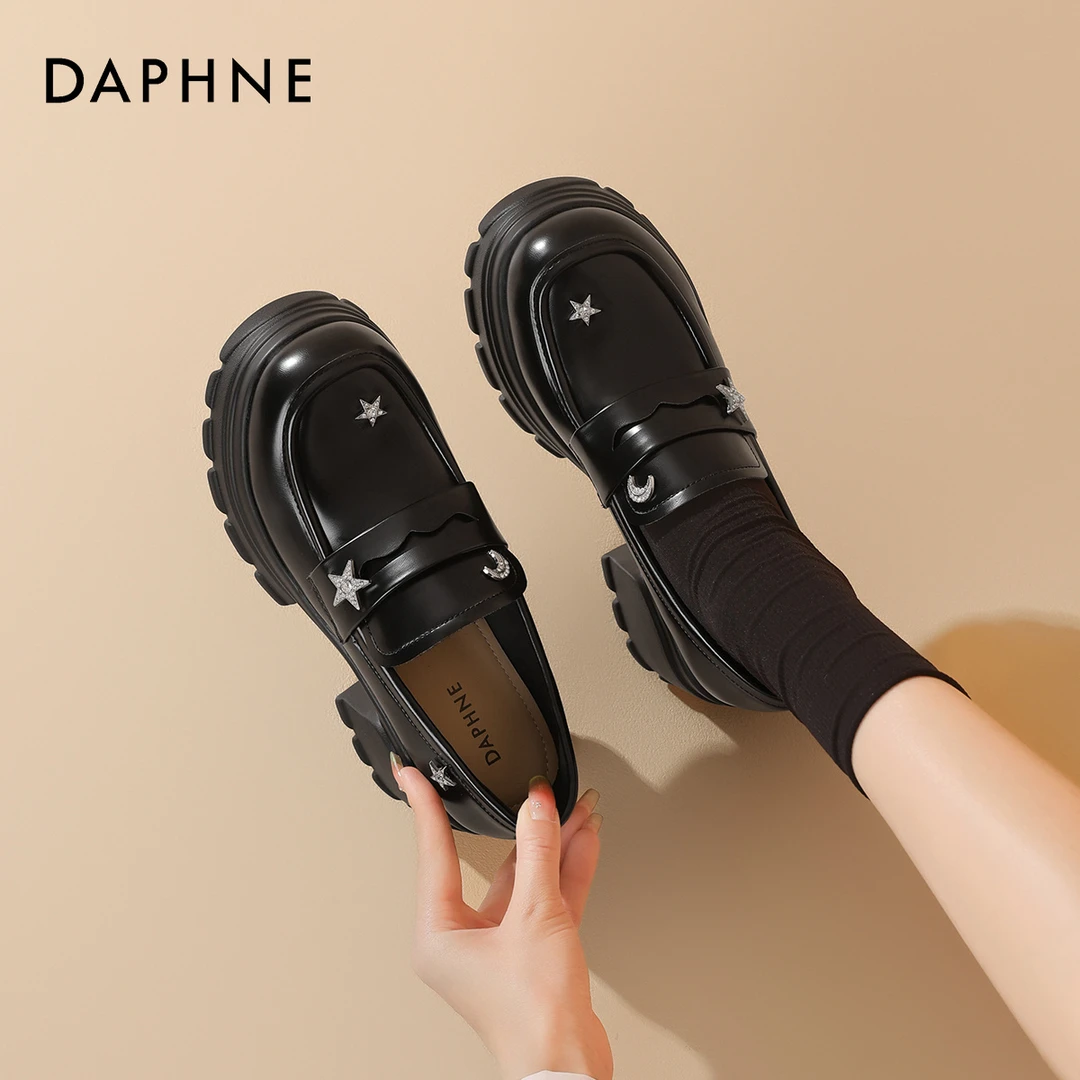 达芙妮女士秋季舒适时尚休闲百搭甜美少女风圆头厚底时装乐福鞋