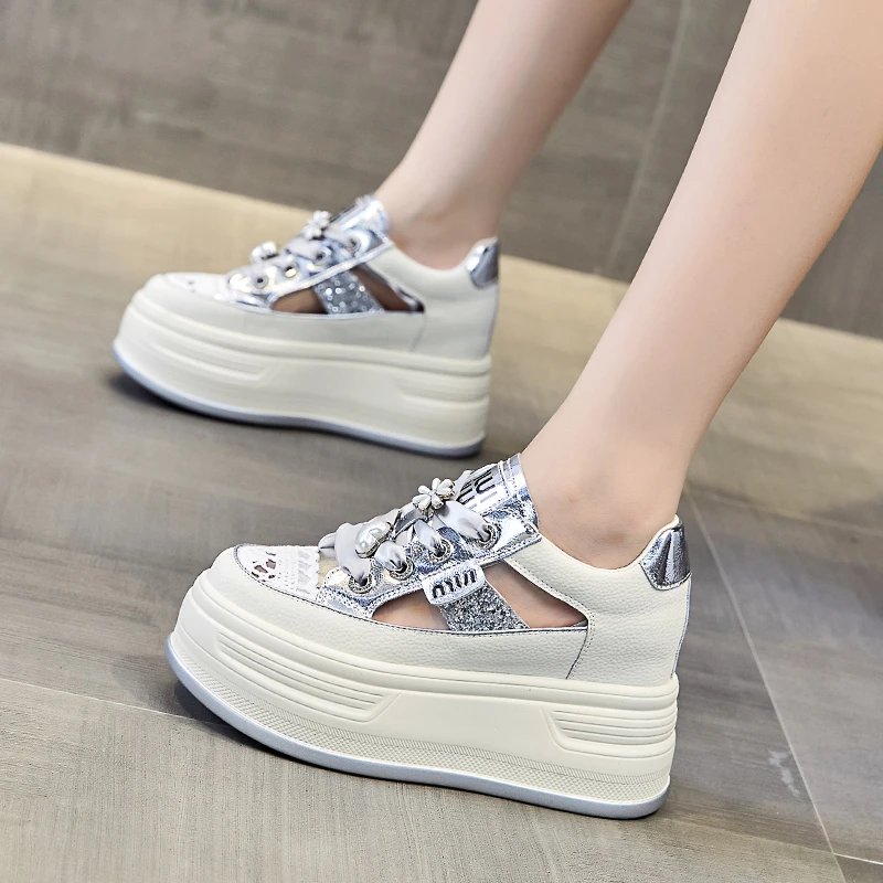 艾格鸟增高8cm包头凉鞋女2025夏新款洞洞鞋小白鞋厚底内增高女鞋