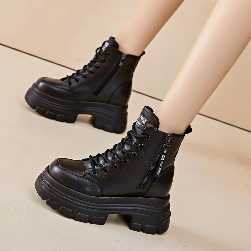 增高9cm马丁靴女英伦风2025春季新款小个子短靴子厚底内增高女靴