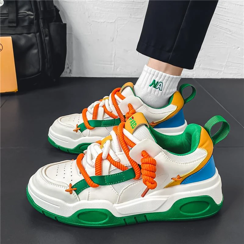 俞兆林男鞋夏2024年新款潮流休闲板鞋青少年透气厚底增高面包潮鞋