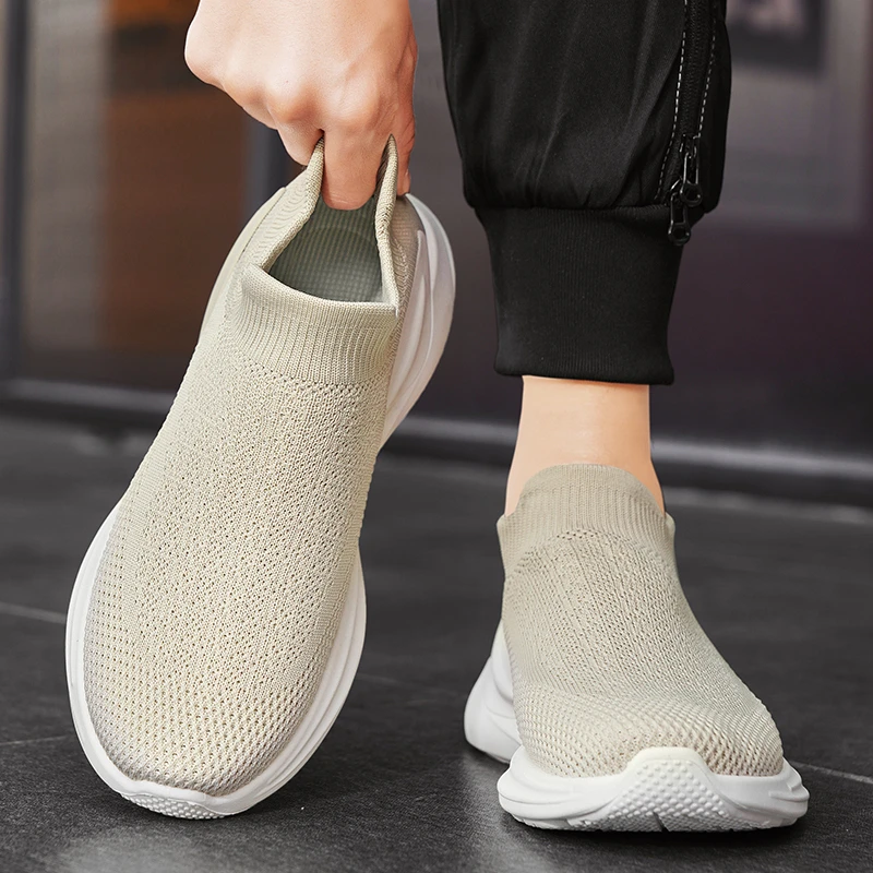 俞兆林轻奢高档男鞋飞织夏季网面透气一脚蹬袜子网鞋男士休闲运动