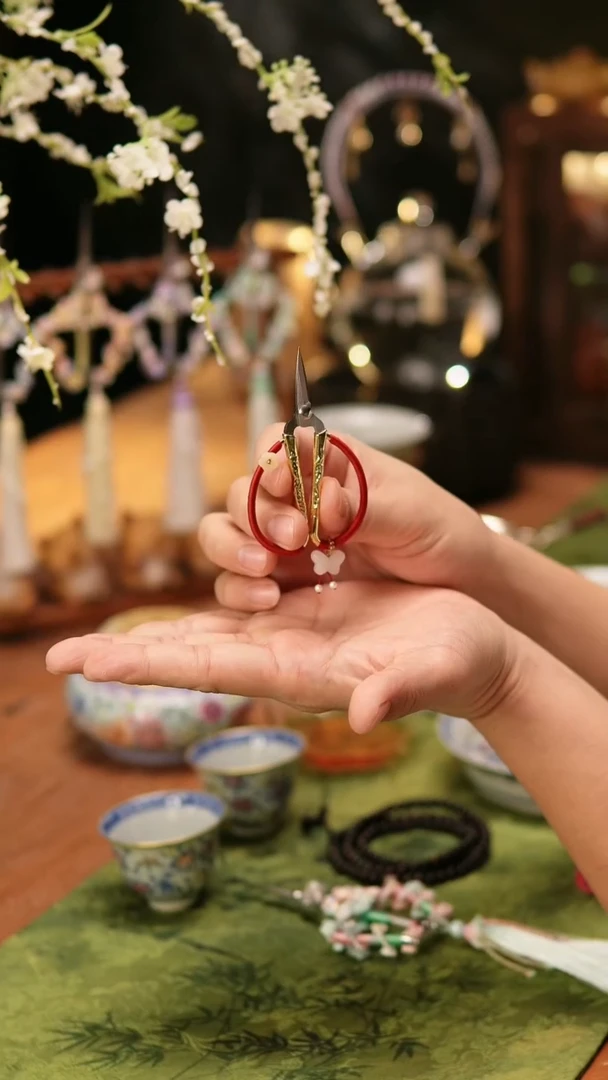 【闪购商品】密胺碟红色蝴蝶