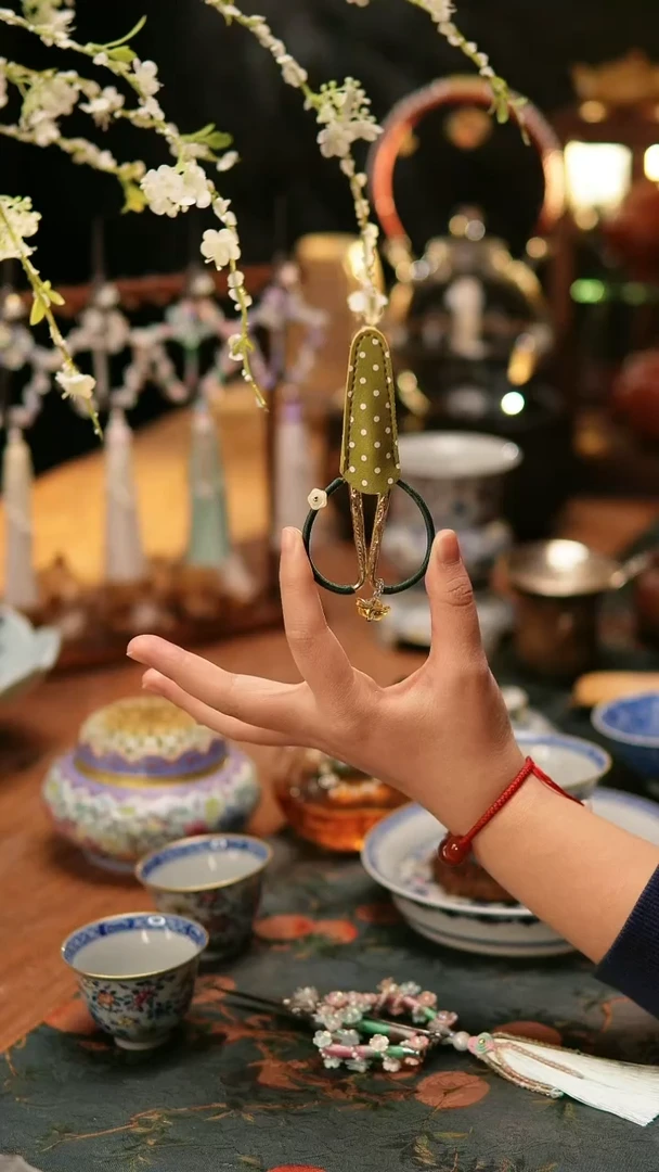 【闪购商品】密胺碟绿线元宝+保护套