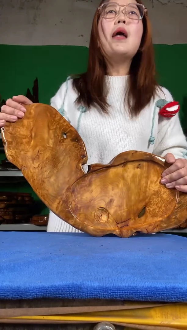 【闪购商品】香杉木根雕小楠工艺截图为准