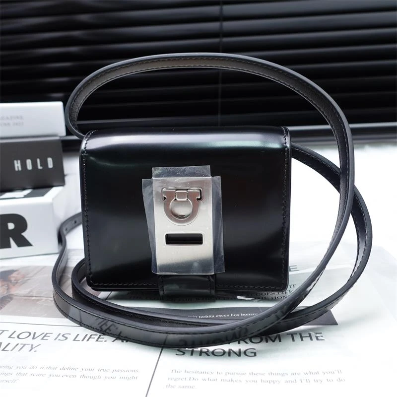 95新 FERRAGAMO/菲拉格慕 单肩包/T_ZY0000398244