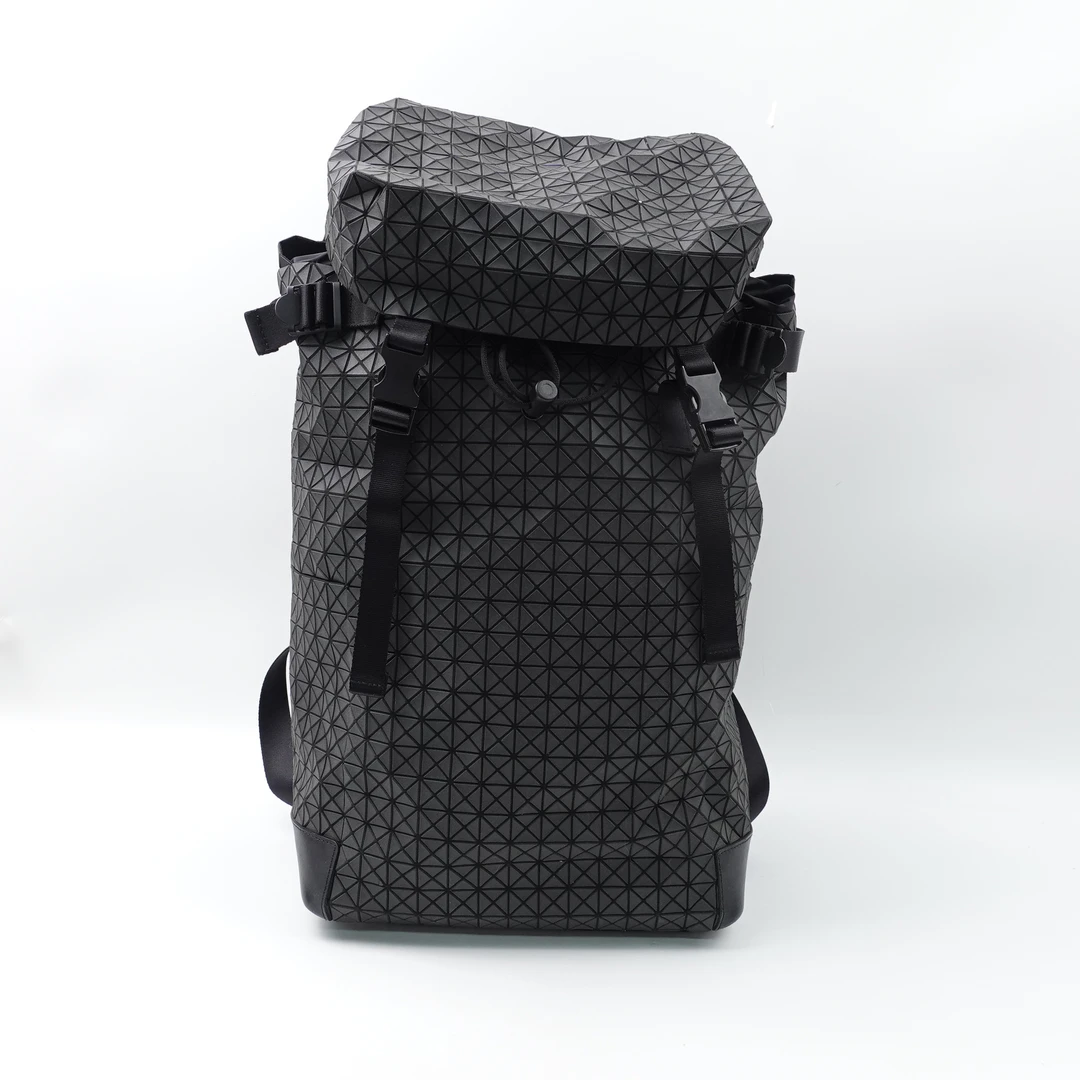 95新 Issey Miyake/三宅一生 双肩包/T_ZY0000366070