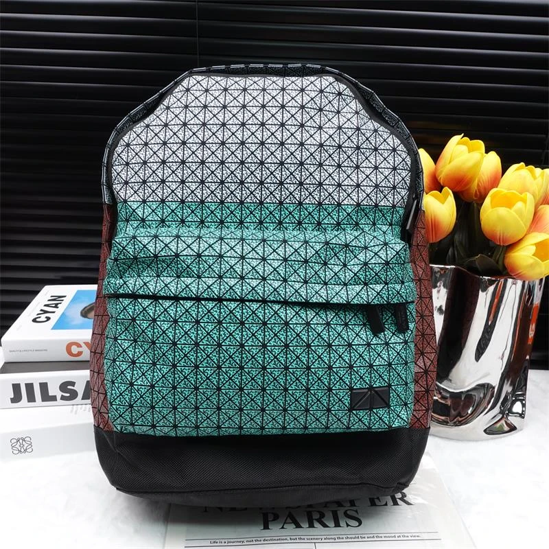 95新 Issey Miyake/三宅一生 双肩包/T_ZY0000409942