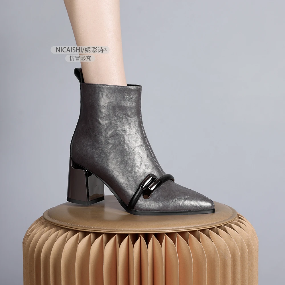 2024年新款欧美气质百搭短筒侧拉链靴尖头加绒粗跟洋气女短靴0807