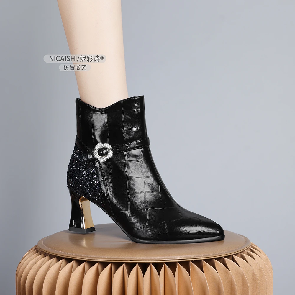 2024新款欧美粗跟短靴显瘦气质简约低跟裸靴黑色时尚绒里尖头0547