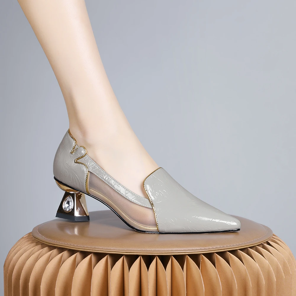 妮彩诗2024年新款法式优雅尖头饰花通勤女鞋气质百搭粗跟单鞋1983
