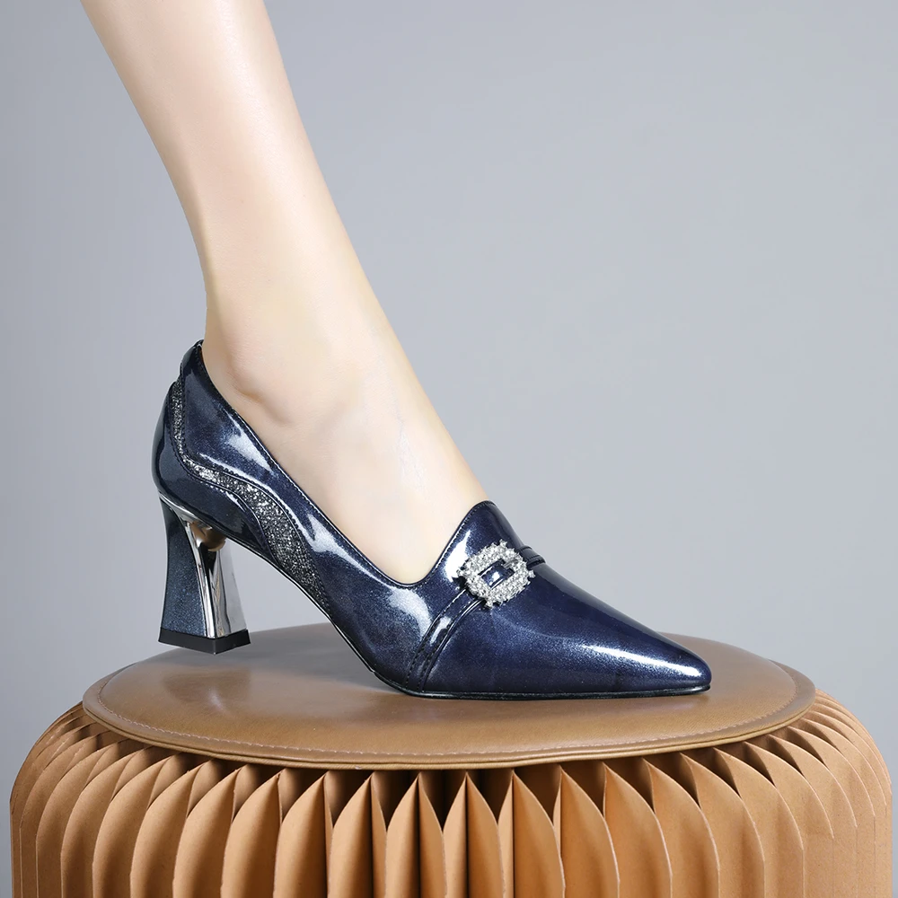 妮彩诗2024年新款欧美不累脚优雅气质单鞋女粗跟水钻方扣女鞋1457