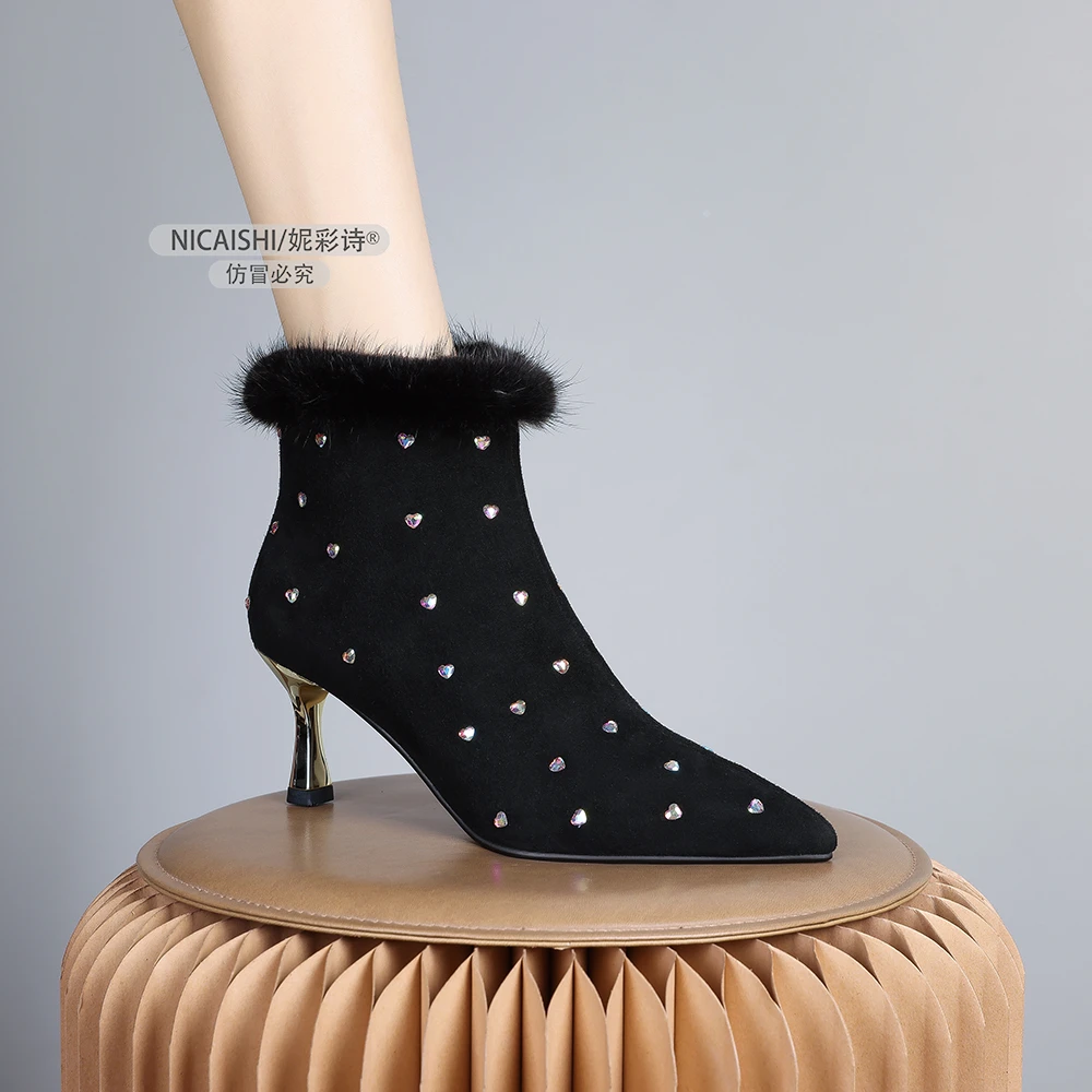 2024年新款法式高级感性感时装靴黑色显瘦百搭短靴女平替好物0663