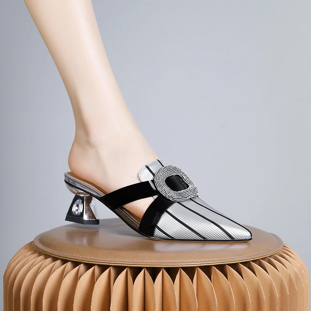 妮彩诗2024年新款欧美银色真皮拖鞋镂空尖头优雅粗跟气质尖头2043