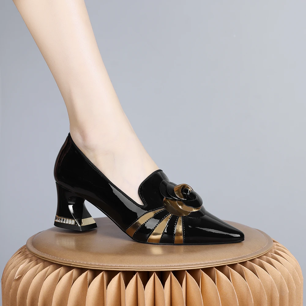 2024年新款欧美风手工鞋女通勤单鞋优雅简约粗跟女鞋低跟尖头0172