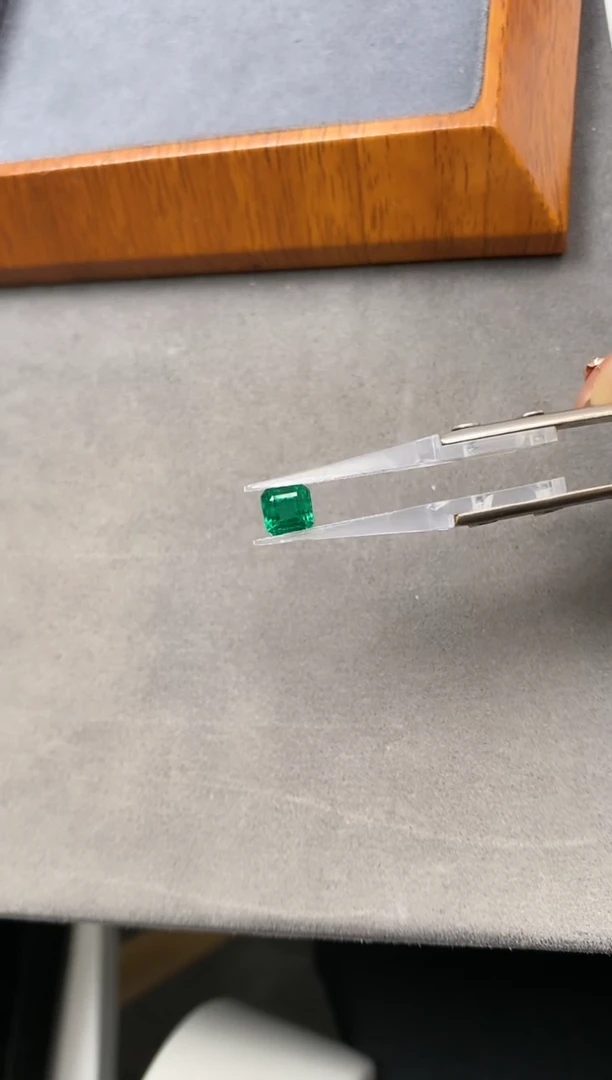 【闪购商品】祖母绿裸石未镶嵌1.23ct