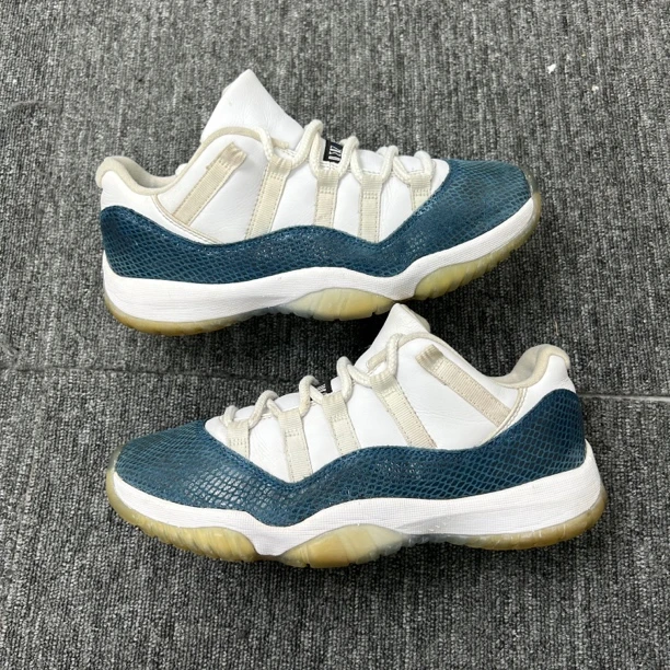 40.5码 aj11蓝蛇 二手无原盒 篮球鞋 市价2899 内衬鞋帮磨损