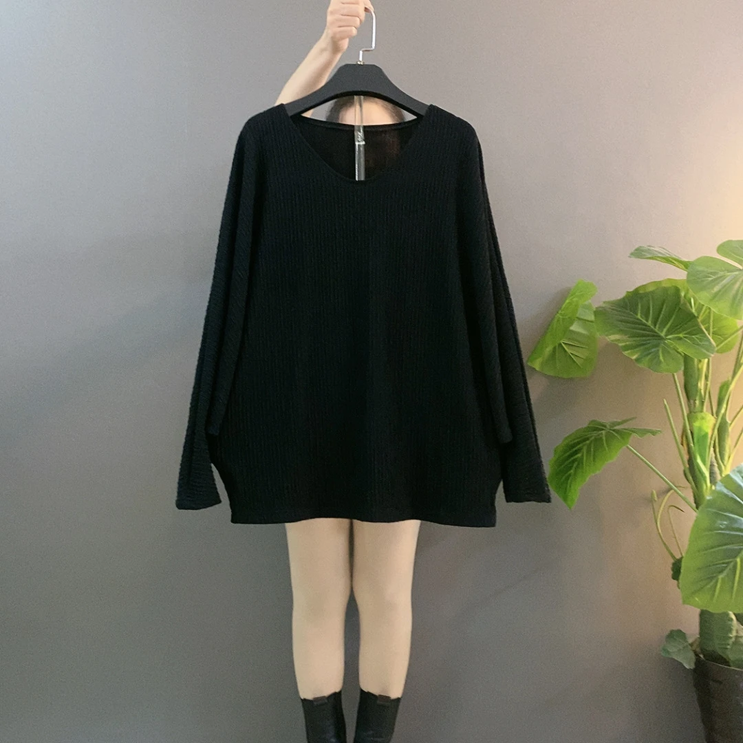 胖mm秋季设计感V领宽松衫大码