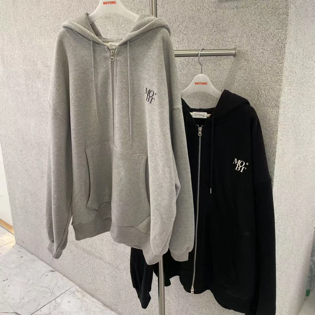 韩国东大门正品代购，BOT字母连帽拉链外套（bu tui bu huan）