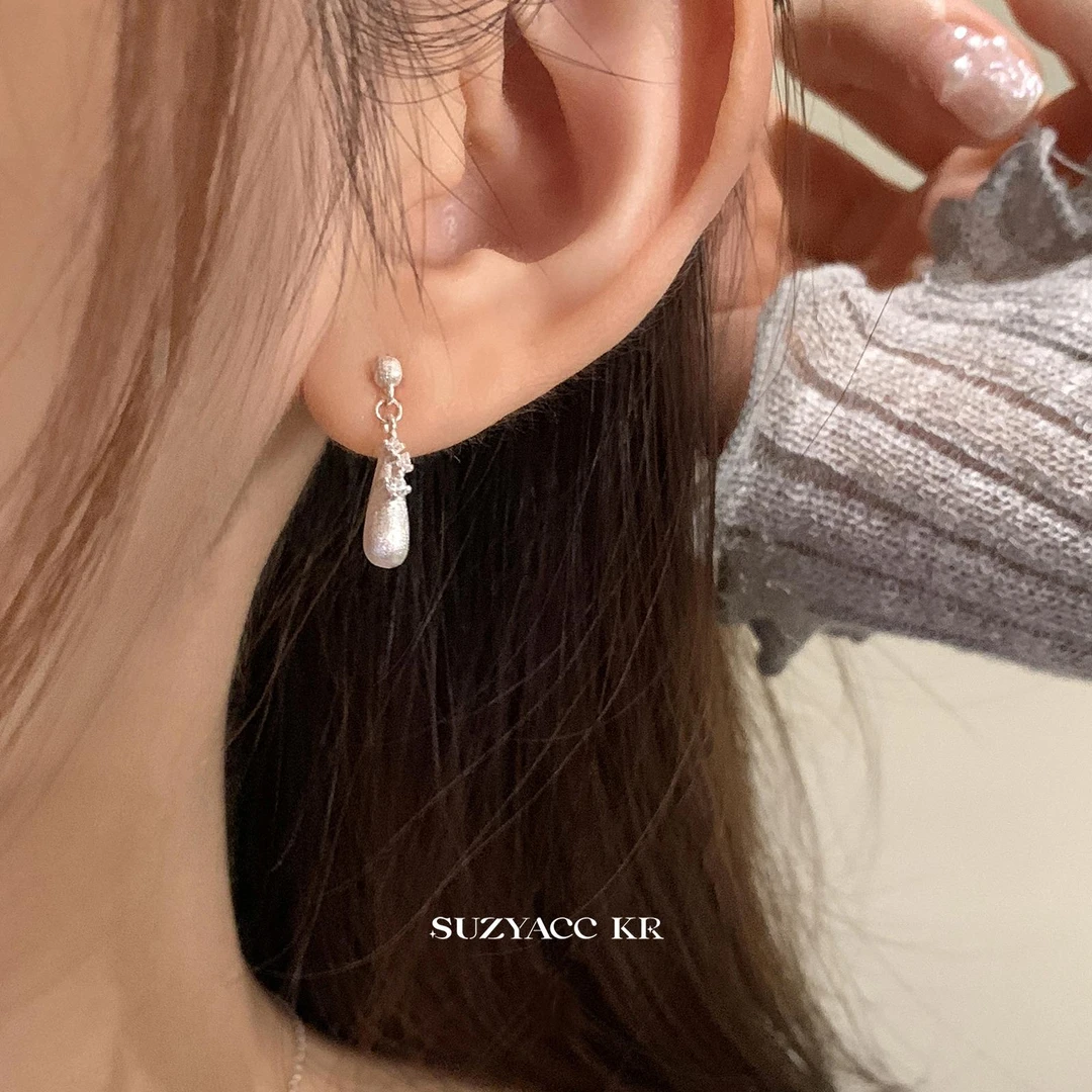 Suzyacc Kr 925银合成锆石耳饰 【水滴耳钉】精致银耳坠耳钉DE0058