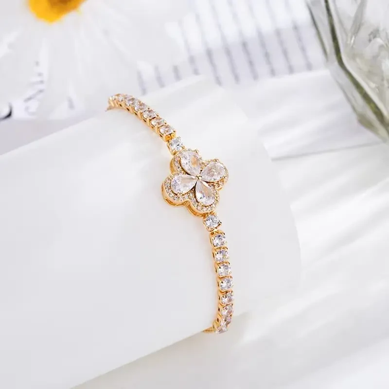 DIFANDO轻奢时尚四叶草满镶手链S058